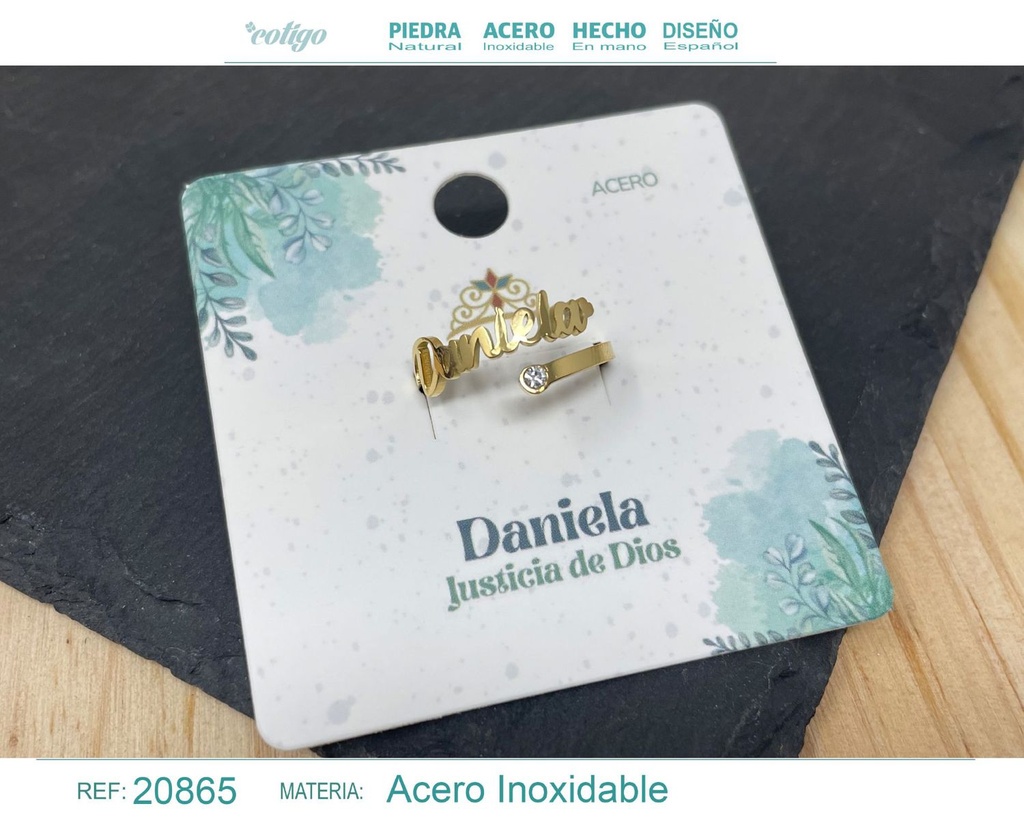 Anillo de acero con nombre "Daniela" color dorado - Anillos personalizados